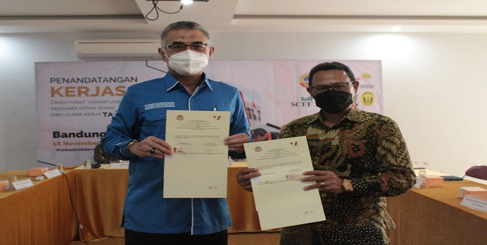 Universitas Sangga Buana (USB) YPKP terus menjalin kerja sama dengan pelaku dunia kerja dalam implementasi bidang keilmuan. Rektor USB YPKP Dr. H. Asep Effendi R. SE.,M.Si.PIA.CFrA.,CRBC mengatakan kolaborasi dengan mitra dunia usaha dan industri ini membekali mahasiswa dengan ilmu-ilmu sesuai bidang dan kebutuhan dunia kerja.