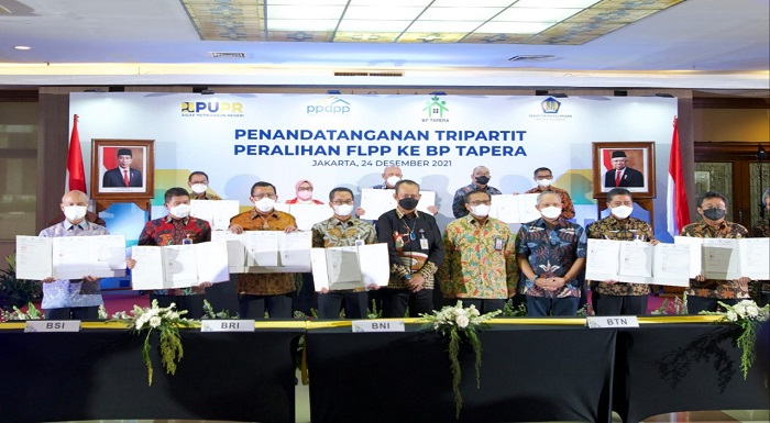 Mulai 2022, program penyediaan perumahan rumah bagi masyarakat lewat fasilitas likuiditas pembiayaan perumahan (FLPP) akan dikelola oleh Badan Pengelola Tabungan Perumahan Rakyat (BP Tapera) dari sebelumnya oleh Pusat Pengelolaan Dana Pembiayaan Perumahan (PPDPP). Hal ini sesuai dengan Peraturan Pemerintah Republik Indonesia Nomor 25 Tahun 2020 Tentang Penyelenggaraan Tabungan Perumahan Rakyat. Terkait hal tersebut, bank bjb selaku penyalur program KPR FLPP kembali berkomitmen untuk memberikan akses fasilitas perumahan murah dan terjangkau bagi masyarakat. Hal itu diwujudkan melalui penandatanganan PKS tripartit antara PPDPP, BP Tapera dan bank bjb.