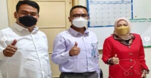 Sumber pendapatan asli daerah merupakan modal utama untuk mendukung program pembangunan daerah,dengan adanya pemasukan untuk kas daerah tersebut pembangunan dapat berlangsung secara terus-menerus dan berkesinambungan dengan tujuan untuk lebih meningkatkan kesejahteraan rakyat Jawa Barat. Komisi III DPRD Provinsi Jawa Barat yang membidangi keuangan yang mana, salah satu mitra kerjanya bank bjb adalah Badan Usaha Milik Daerah (BUMD) garapannya meliputi; Pemberdayaan dan Pengembangan BUMD, Hasil BUMD dan Pengelolaan Kekayaan Daerah. Anggota Komisi III DPRD Provinsi Jawa Barat Hj Sumiyati, SPd.I.M.I.Pol mengungkapkan Berkaitan dengan hal tersebut koleganya di Komisi III DPRD Provinsi Jawa Barat sesuai dengan tugas pokok dan fungsi (tupoksi)nya melakukan melakukan kunjungan kerja (kunker) dalam rangka Evaluasi Kinerja tahun 2021 di Triwulan Pertama Tahun 2022 ke Bank BJB Syariah KCP Lembang Kabupaten Bandung Barat Sumedang, Selasa (05/04/2022).