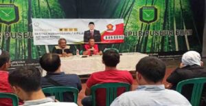 Anggota Dewan Perwakilan Rakyat Daerah (DPRD) Provinsi Jawa Barat menggelar Sosialisasi empat pilar di daerah pemilihan (dapil) masing-masing para wakil rakyat tersebut. Empat pilar kebangsaan penting dipahami masyarakat, sebagai pondasi sebuah bangsa dalam menjaga keutuhan serta persatuan dan kesatuan. Anggota DPRD Provinsi Jawa Barat Daerah Pemilihan (Dapil) I Kota Bandung dan kota Cimahi, Arif Hamid Rahman melaksanakan Kegiatan Sosialisasi 4 Pilar Kebangsaan, kepada masyarakat Kota Bandung, yang bertempat di Kelurahan Kujangsari, Buahbatu, Kota Bandung. (Sabtu, 15/10/2022).
