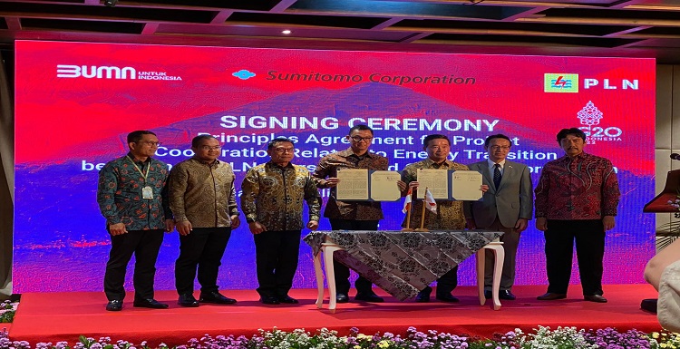 Kepala Staf Kepresidenan (KSP) Moeldoko mengatakan bahwa proyek PLTA Kayan Cascade, Kalimantan Utara adalah sebuah era baru dari proses produksi energi di Indonesia. Menurutnya, PLTA Kayan Cascade adalah bukti jika Indonesia mampu berkegiatan produktif yang sejalan dengan prinsip-prinsip ramah lingkungan. "Ini adalah sejarah dan jawaban masa depan," ujarnya usai memberikan sambutan dalam acara The Signing Ceremony of Principles Agreement for Project Cooperation Related to Energy Transition between PLN and Sumitomo Corporation yang digelar di sela-sela perhelatan G20 di Hotel Intercontinental Sanur Denpasar, Minggu (13/11/2022).