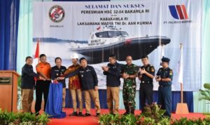 Bakamla RI secara resmi mendapatkan perkuatan satu unit Kapal High Speed Craft (HSC) baru karya putra bangsa. Peresmian kapal HSC yang bernomor lambung HSC IV/32-04 ditandai dengan penekanan sirene dan pengguntingan pita dalam suatu rangkaian acara peresmian yang dipimpin langsung oleh Kepala Bakamla RI Laksdya TNI Dr. Aan Kurnia di Dermaga PT Palindo Marine Shipyard, Batam, Provinsi Kepri, Senin (26/06/2023). Adapun spesifikasi kapal HSC tersebut memiliki panjang 14.30 meter, lebar 3.3 meter, bahan badan kapal alumunium, mesin 3 x 425 HP, kecepatan hingga mencapai 65 knots dan akomodasi 6 orang.