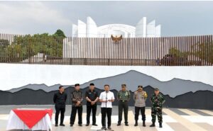 Monumen Perjuangan Rakyat Jabar yang terletak di Jalan Dipatiukur Nomor 48 hasil revitalisasi dan renovasi diresmikan pada Kamis (28/12/2023). Terkait hal tersebut Anggota Komisi IV DPRD Provinsi Jawa Barat, Daddy Rohanady, mengungkapkan bahwa biaya revitalisasi Monumen Perjuangan Rakyat Jawa Barat (Monju) di Kota Bandung mencapai Rp23 miliar dari Anggaran Pendapatan dan Belanja Daerah (APBD). Tujuan dari pengeluaran ini adalah memberikan manfaat yang substansial kepada masyarakat. Daddy menjelaskan bahwa proses revitalisasi Monju, yang dilakukan pada masa kepemimpinan Gubernur Jabar Ridwan Kamil dan secara resmi diresmikan oleh Penjabat Gubernur Bey Machmudin, menuntut waktu dan anggaran yang signifikan.