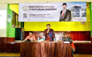 Anggota DPRD Provinsi Jawa Barat Daerah Pemilihan XI (Kabupaten Subang, Kabupaten Sumedang, Kabupaten Majalengka) Ridwan Solichin mengatakan, Pengembangan Ekonomi kreatif ditengah masyarakat menjadi prioritas utama guna mewujudkan kesejahteraan yang merata terutama di Kabupaten/kota yang berada di Jawa Barat. Hal tersebut dikatakan saat Ridwan Solichin gelar kegiatan Penyebarluasan Peraturan Daerah Provinsi Jawa Barat no 15 Tahun 2017 Tentang Pengembangan Ekonomi Kreatif di Provinsi Jawa Barat di Gor Desa Darmaraja, Kecamatan Darmaraja, Kabupaten Sumedang. Minggu (21/04/2024).