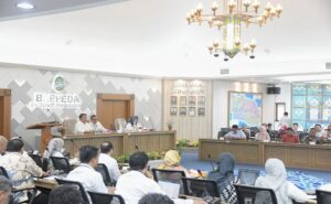 Sekretaris Daerah Provinsi Jawa Barat Herman Suryatman mengapresiasi kontribusi perusahaan yang turut membantu mendorong tercapainya kesejahteraan masyarakat, melalui Coorporate Social Responsibility (CSR). Menurutnya, peningkatan taraf hidup masyarakat atau dengan kata lain memperbaiki angka-angka indikator makro pembangunan memerlukan kebersamaan dengan spirit sabilulungan. Maka dengan konsep Pentahelix, dimana kelompok bisnis ada di dalamnya, diharapkan dapat mengakselerasi target-target pembangunan yang ingin dicapai.
