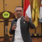Ketua DPRD Kota Bandung, H. Asep Mulyadi, S.H., mengajak generasi muda untuk melek dan berkontribusi dalam politik agar kehidupan yang akan datang jauh lebih baik. Hal tersebut dikatakan saat menjadi narasumber pada undangan Himpunan Admnistrasi Publik Fakultas Ilmu Sosial dan Ilmu Politik Kampus I Universitas Pasundan dengan "Tema materi Potensi dan Strategi Berpikir Generasi Muda Melawan Apatis Berpolitik", di Aula Sidareja Unpas, Kamis, 30 Januari 2025. Asep Mulyadi, atau yang sering dikenal dengan panggilan Kang Asmul itu mengatakan, generasi muda ialah cikal bakal dalam memperbaiki tatanan kehidupan, salah satunya dengan paham dan melek berpolitik dalam kehidupan sehari-hari.