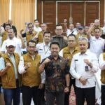 Wakil Ketua Komisi III DPRD Kota Bandung, H. Agus Andi Setyawan S.Pd.I., menghadiri Musrenbang Kecamatan Lengkong, di Hotel Horison Ultima, Bandung, Rabu, 5 Februari 2025. Dalam sambutannya, Agus memaparkan bahwa Musrenbang tingkat kecamatan merupakan forum musyawarah tahunan yang bersifat partisipatif bagi seluruh masyarakat di tingkat kecamatan untuk menentukan dan menyepakati prioritas masalah yang nantinya akan di angkat menuju musyawarah tingkat kota.