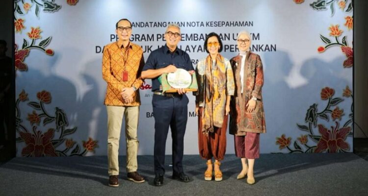Wali Kota Bandung, Muhammad Farhan bakal mengoptimalkan Bandung Creative Hub (BCH) untuk inkubasi bisnis krearif. Hal ini sebagai upaya Pemda Kota Bandung memajukan para pelaku Usaha Mikro Kecil dan Menengah (UMKM) di Kota Bandung.
