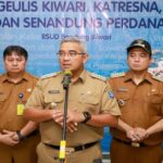 Wali Kota Bandung, Muhammad Farhan didampingi Wakil Wali Kota Bandung, Erwin meresmikan layanan Senandung Perdana (Sekolah dan Layanan Perlindungan Perempuan dan Anak) di RSUD Bandung Kiwari, Selasa 4 Maret 2025. Program yang diinisiasi Dinas Pemberdayaan Perempuan dan Perlindungan Anak (DP3A) Kota Bandung ini menjadi langkah besar dalam upaya perlindungan perempuan dan anak, dengan layanan yang mencakup pencegahan hingga penanganan kasus kekerasan. Wali Kota Bandung, Muhammad Farhan menegaskan, kekerasan terhadap perempuan dan anak adalah masalah serius.