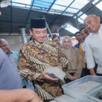 Pemerintah Kota (Pemkot) Bandung terus mencari solusi inovatif dalam pengelolaan sampah. Salah satu langkah terbaru adalah penjajakan penggunaan teknologi AutoThermiX, sistem pemusnahan sampah ramah lingkungan tanpa bahan bakar. Untuk itu, Wakil Wali Kota Bandung, Erwin, bersama jajaran Dinas Lingkungan Hidup (DLH) Kota Bandung berkunjung langsung ke PT. Tohaan Renewable Energy Engineering (PT. TREE) pembuat AutoThermiX di Kebonwaru, Kecamatan Batununggal, Jumat 14 Maret 2025.
