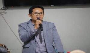 Anggota DPRD Provinsi Jawa Barat dari Partai Solidaritas Indonesia (PSI),Iwan Koswara,S.PD,I menyampaikan Selamat dan sukses kepada Pemerintah Daerah Provinsi (Pemdaprov) Jawa Barat kembali mendapatkan Opini Wajar Tanpa Pengecualian (WTP) ke-14 terhadap Laporan Hasil Pemeriksaan (LHP) atas Laporan Keuangan Pemerintah Daerah (LKPD) Provinsi Jawa Barat Tahun Anggaran 2024 dari Badan Pemeriksa Keuangan Republik Indonesia. legislator partai berlogo dengan ciri segi empat berwarna merah dengan gambar kepalan tangan yang menggenggam bunga warna berwarna putih ini memberikan apresiasi terhadap Prestasi luar biasa yang telah diraih Pemdaprov Jabar selama 14 tahun berturut-turut sejak tahun 2012,kata Kang Ikos sapaan akrab Iwan Koswara wakil rakyat daerah pemilihan Jabar VIII meliputi Kota Bekasi dan Kota Depok ini, Menurut Kang Ikos Anggota Komisi V DPRD Provinsi Jawa Barat yang membidangi kesejahteraan rakyat (kesra) ini, status Opini WTP menandakan bahwa pembangunan di Jabar akuntabel dan transparan,tutur pria berkacamata ini , Senin (26/5/2025).