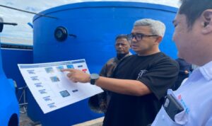 Upaya percepatan penanganan sampah organik di kawasan Pasar Tradisional Gedebage terus menunjukkan perkembangan signifikan. Kini proyek instalasi pengolahan sampah berbasis biodigester akan mulai beroperasi pada 21 Juni 2025. Sebelumnya, Wali Kota Bandung, Muhammad Farhan sempat menyambangi lokasi pengolahan sampah di kawasan pasar tradisional Gedebage, pada Minggu, 15 Juni 2025. Dalam kesempatan tersebut, ia menjelaskan secara rinci alur pengolahan sampah yang tengah dikembangkan.