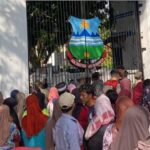 Keluarga besar Fraksi Partai Gerindra DPRD Provinsi Jawa Barat diselimuti duka yang amat dalam atas musibah yang terjadi pada acara Pesta Rakyat di Garut Jumat 18 Juli 2025. Ketua Fraksi Gerindra DPRD Jabar, Ir. Prasetyawati, MM, menyampaikan, "Doa dan simpati tulus kami haturkan, seraya kami sampaikan bahwa kami tetap bersama-sama anggota kami, Bapak Maula Akbar Putra Mulyadi serta Gubernur Jawa Barat Bapak H. Dedi Mulyadi dalam menghadapi cobaan tersebut.,jelasnya di Bandung Jumat 18 Juli 2025.