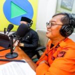 Badan Penanggulangan Bencana Daerah (BPBD) Kota Bandung terus mendorong masyarakat agar memiliki kesiapsiagaan dalam menghadapi potensi gempa, khususnya dari pergerakan Sesar Lembang. Hal itu disampaikan Kepala Pelaksana BPBD Kota Bandung, Didi Ruswandi dalam talkshow di Radio Sonata, Kamis 21 Agustus 2025.
