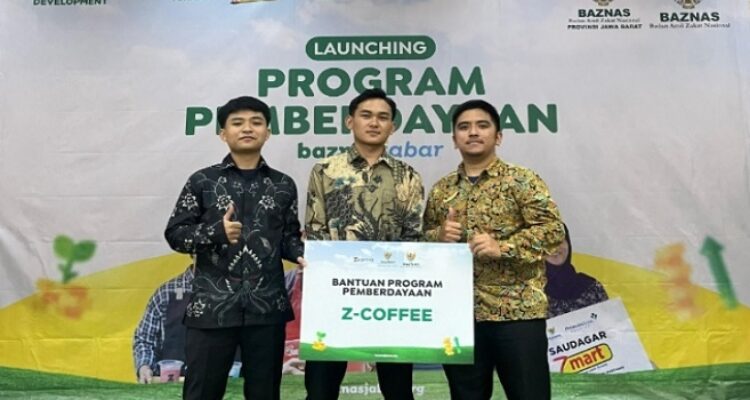 BAZNAS Provinsi Jawa Barat resmi meluncurkan Program Pendayagunaan bertempat di Aula DMI Provinsi Jawa Barat. Dalam momentum ini, BAZNAS Jawa Barat mendapat dukungan program kolaborasi dari BAZNAS Republik Indonesia untuk kemudian disalurkan melalui BAZNAS Kota/Kabupaten di wilayah Jawa Barat. Program ini menyasar sektor ekonomi mikro, baik di perkotaan maupun pedesaan, dengan penerima manfaat perorangan maupun kelompok. Tujuan utama kolaborasi ini adalah memperkuat peran BAZNAS dalam upaya menekan angka kemiskinan serta meningkatkan perhatian masyarakat terhadap lembaga amil zakat sebagai bagian dari solusi kesejahteraan umat.